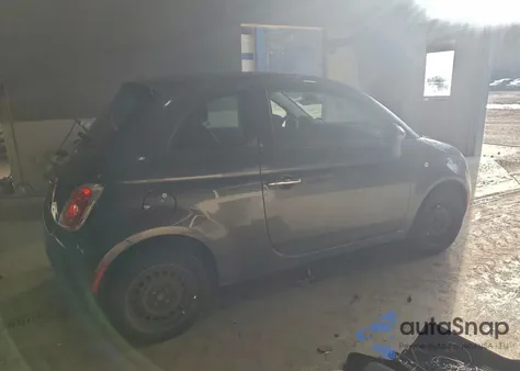 2015 Fiat 500 Pop z USA, uszkodzony, nr VIN 3C3CFFAR7FT509367